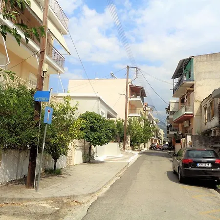 Elena's House דירה *